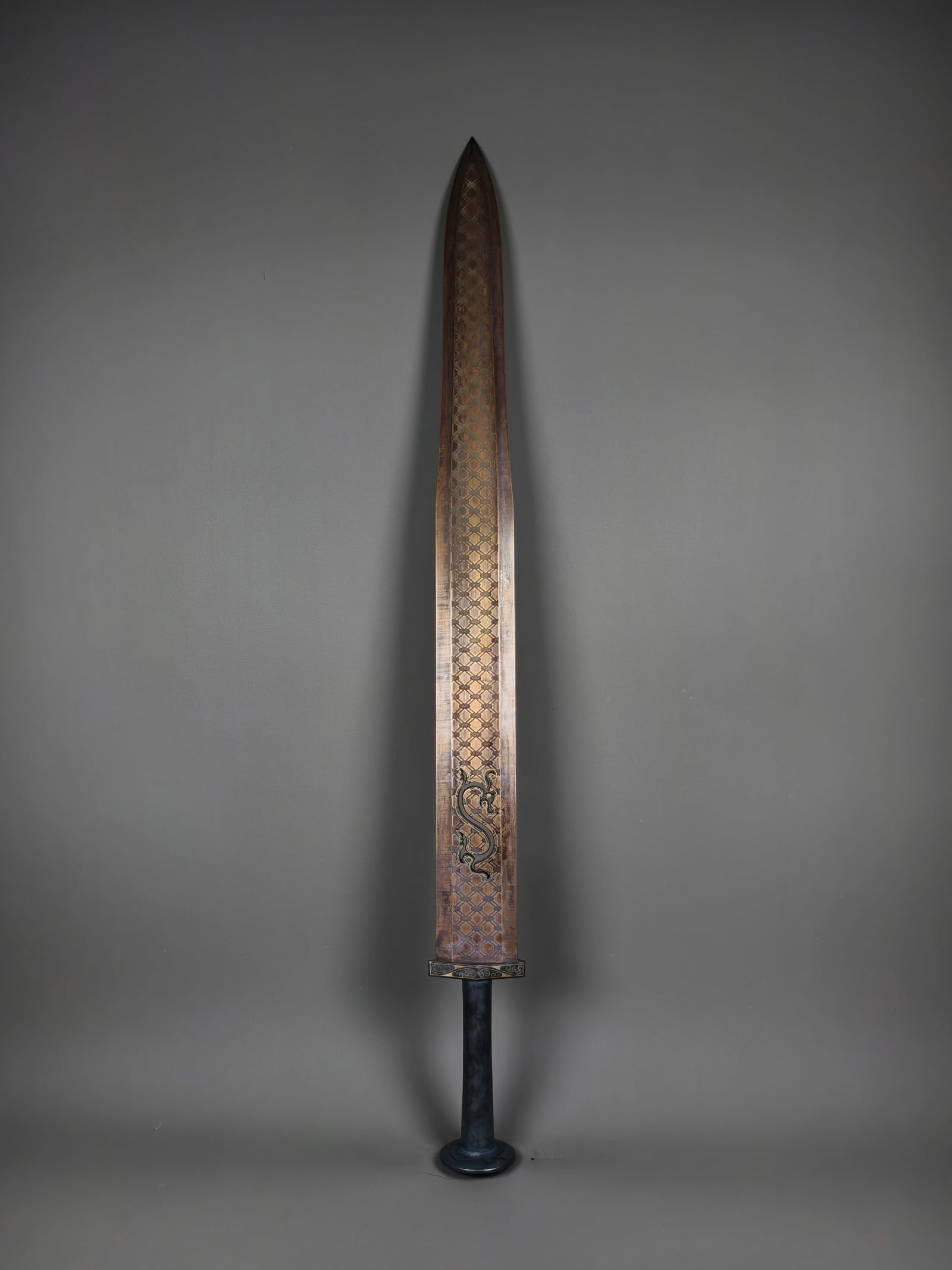 Chinese Bronze Gold Inlaid Carved Dragon Pattern Sword Ornament: Chinese Bronze Gold Inlaid Carved Dragon Pattern Sword Ornament (60cm)