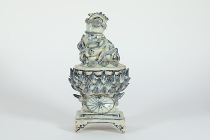 Blue and White Carved Lion Shape Porcelain Incense Burner