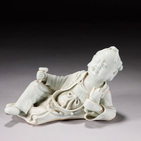 A HUTIAN 'FIGURAL' ORNAMENT