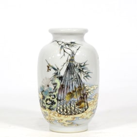 A CLOISONNE ENAMEL SMALL LANTERN VASE WITH BAT AND POETRY PATTERN