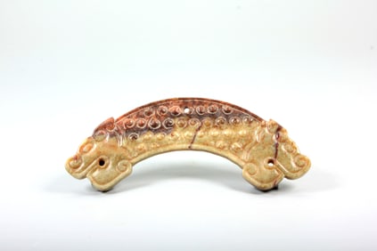 A JADE DOUBLE-DRAGON HUANG