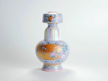 A QIANLONG FAMILLE ROSE GILT DRAGON AND FLOWER BUMBA BOTTLE(RIVETED)