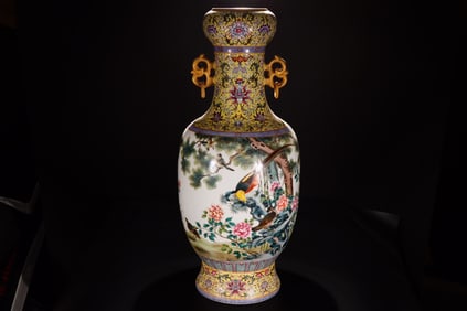 Famille Rose Gold Drawing Flower and Bird Pattern Porcelain Double Ears Vase