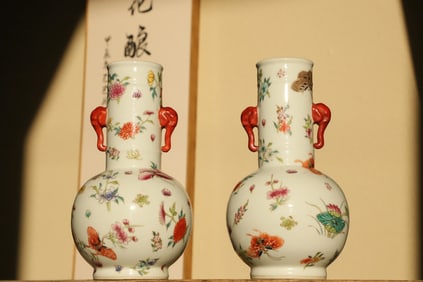 Pair of Famille Rose Flower with Butterfly Pattern Porcelain Double Elephant Ears Vase