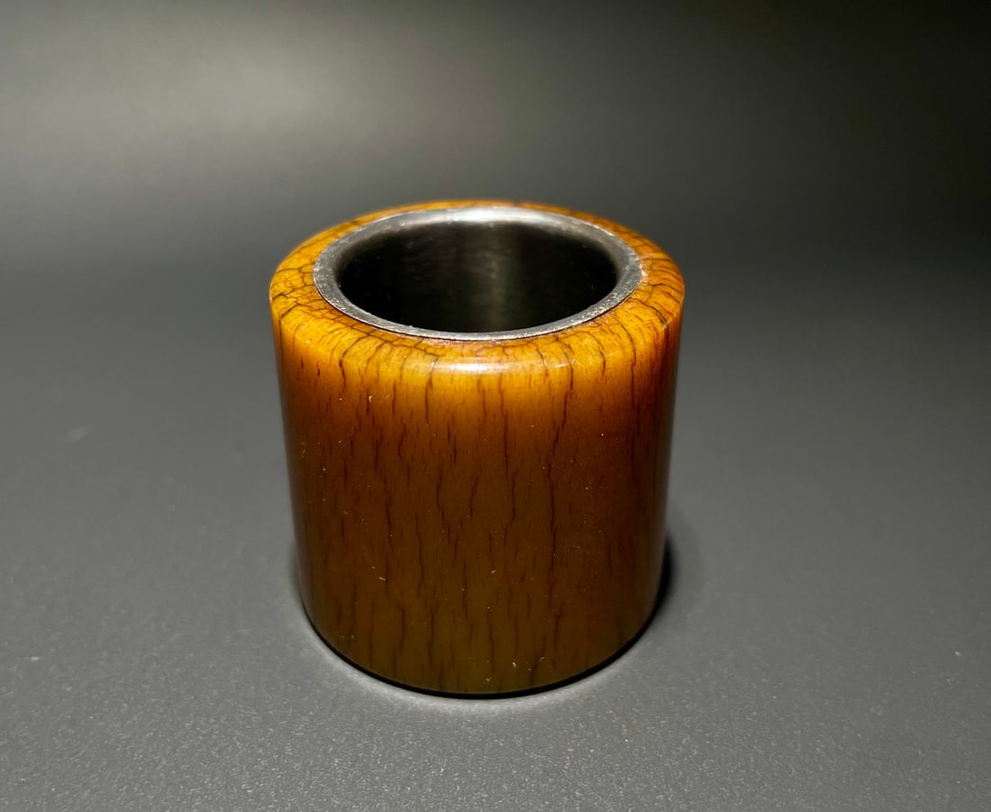 Silver Inlaid Bone Thumb Ring: Silver Inlaid Bone Thumb Ring (2.2cm)