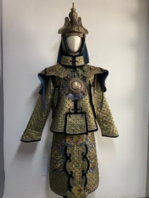 Silk Embroidery Dragon and Nail Dot Pattern Armor
