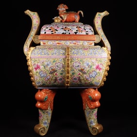 Famille Rose Gold Drawing Flower and Reishi Mushroom Pattern Porcelain Incense Burner