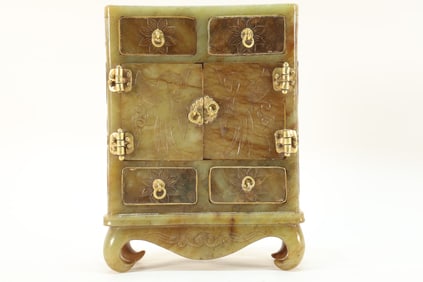 Jade Inlaid Solid Gold Carved Flower and Bird Pattern Cabinet