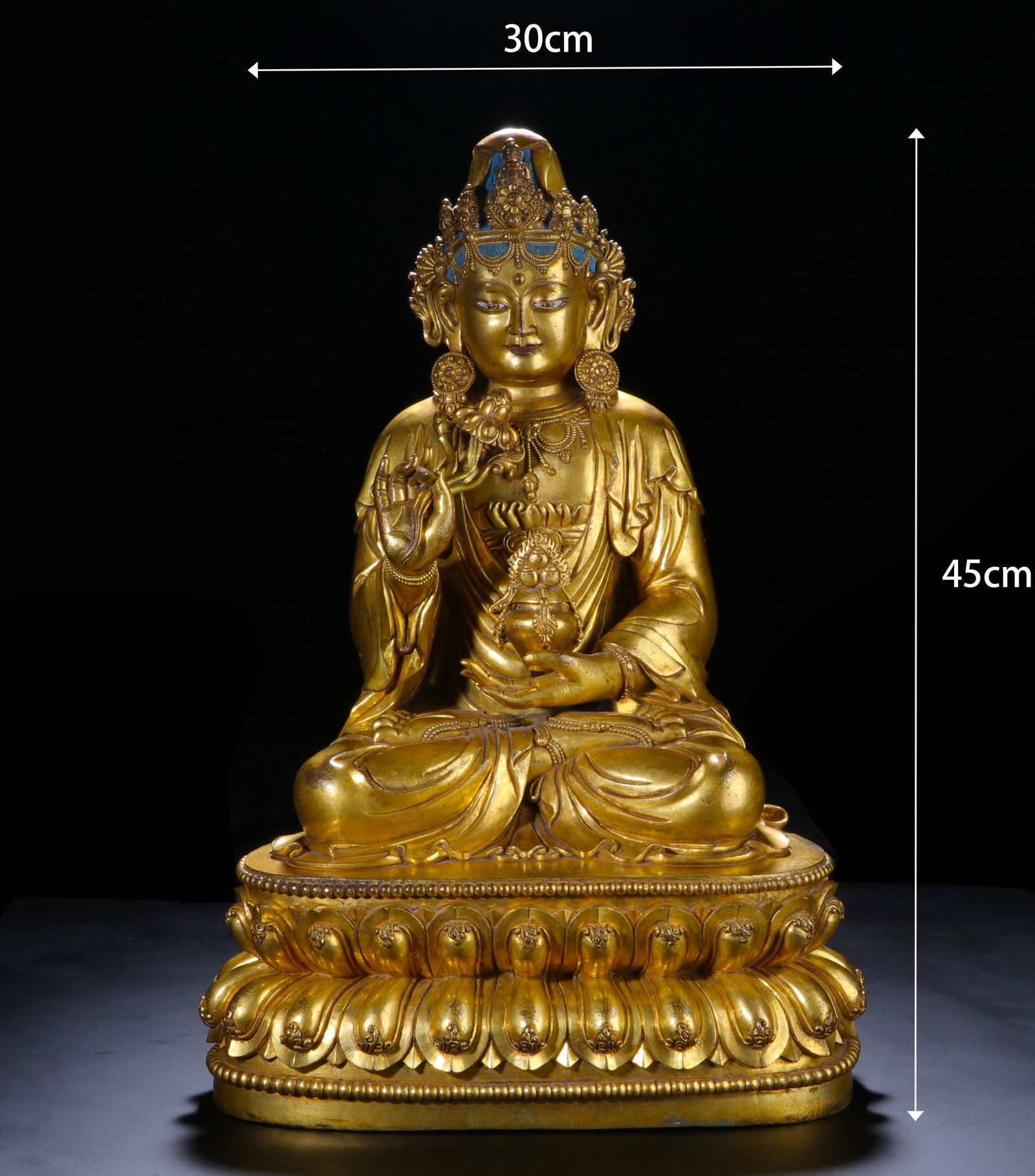 Gilt Bronze GuanYin Figure: Gilt Bronze GuanYin Figure (45 x 30cm)