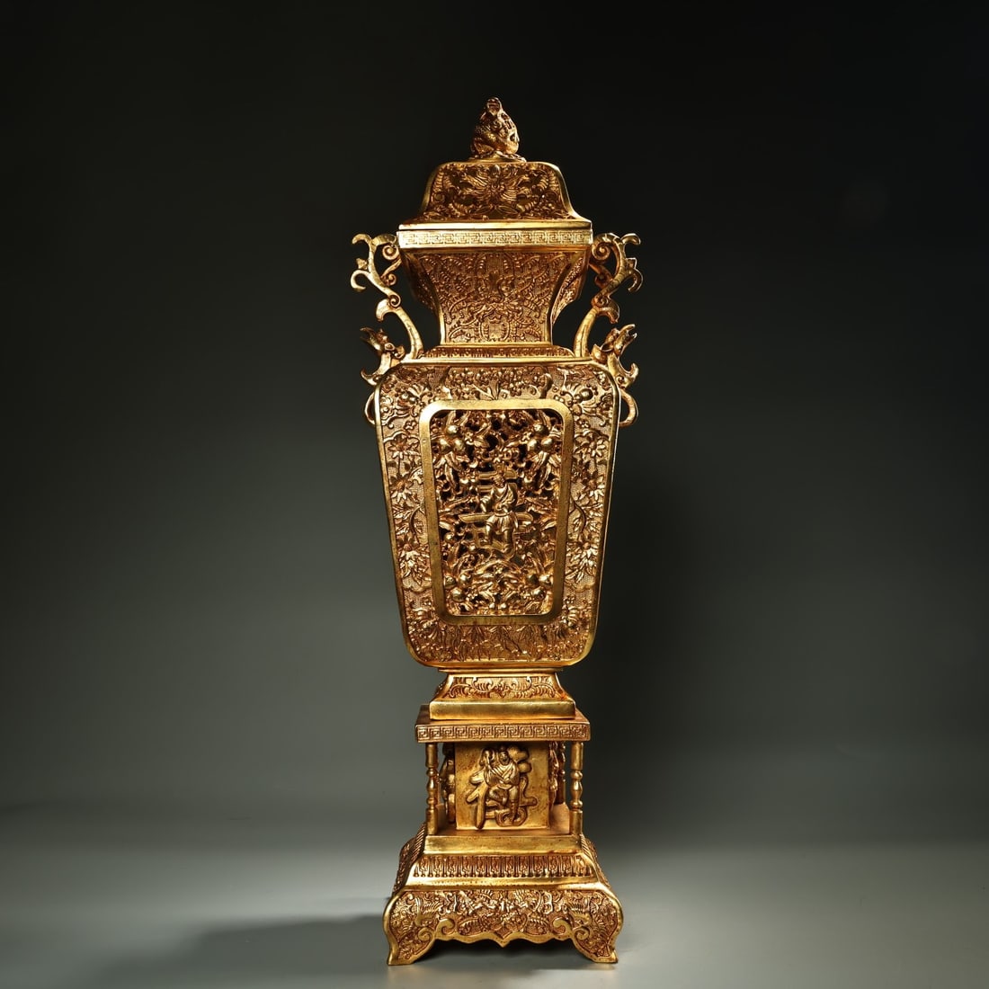 Gilt Bronze Carved Character Story and Flower Pattern Vase: Gilt Bronze Carved Character Story and Flower Pattern Vase (47 x 17cm)
