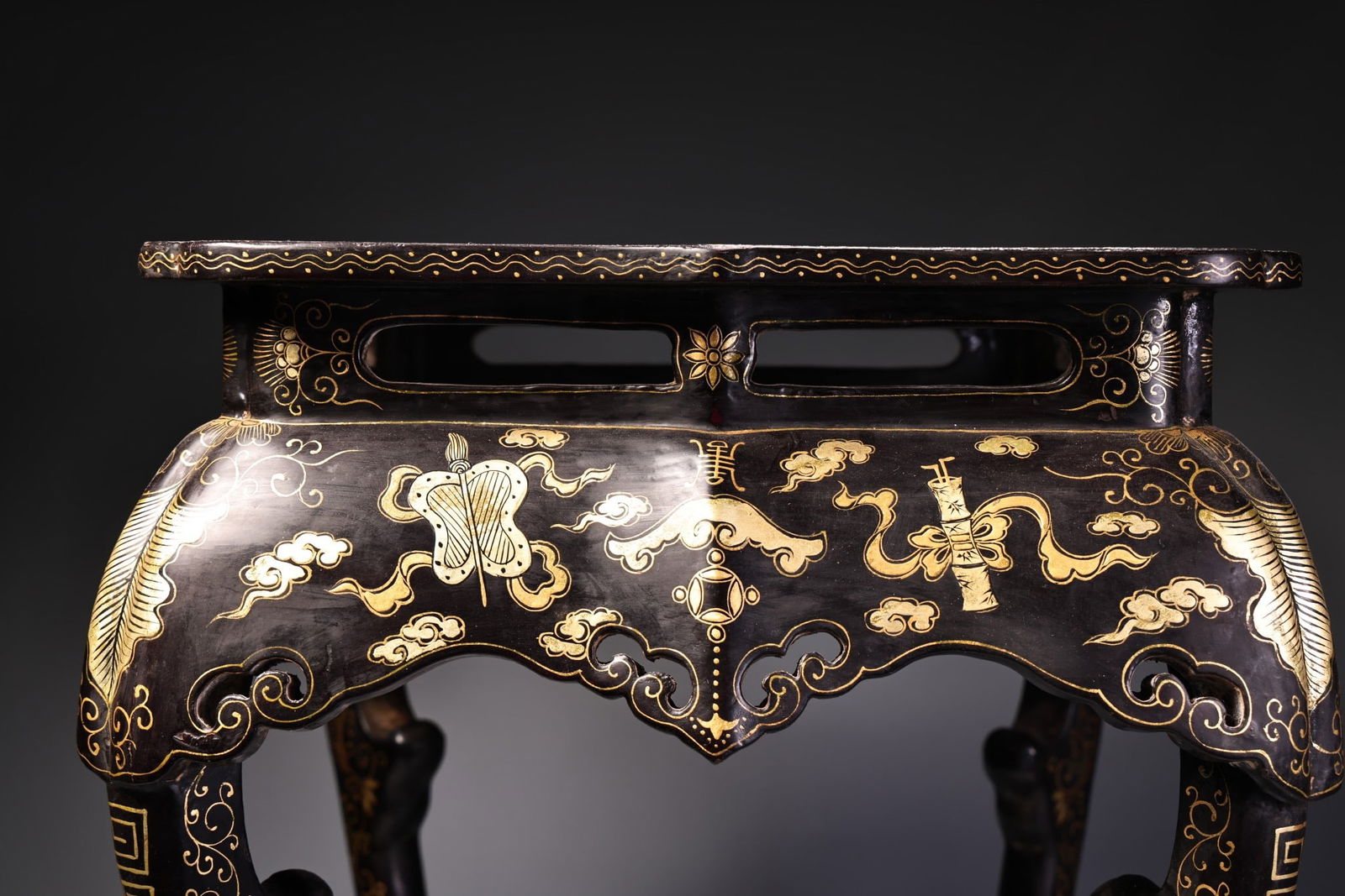 Lacquerware Gold Drawing Dragon Pattern Chair - 6