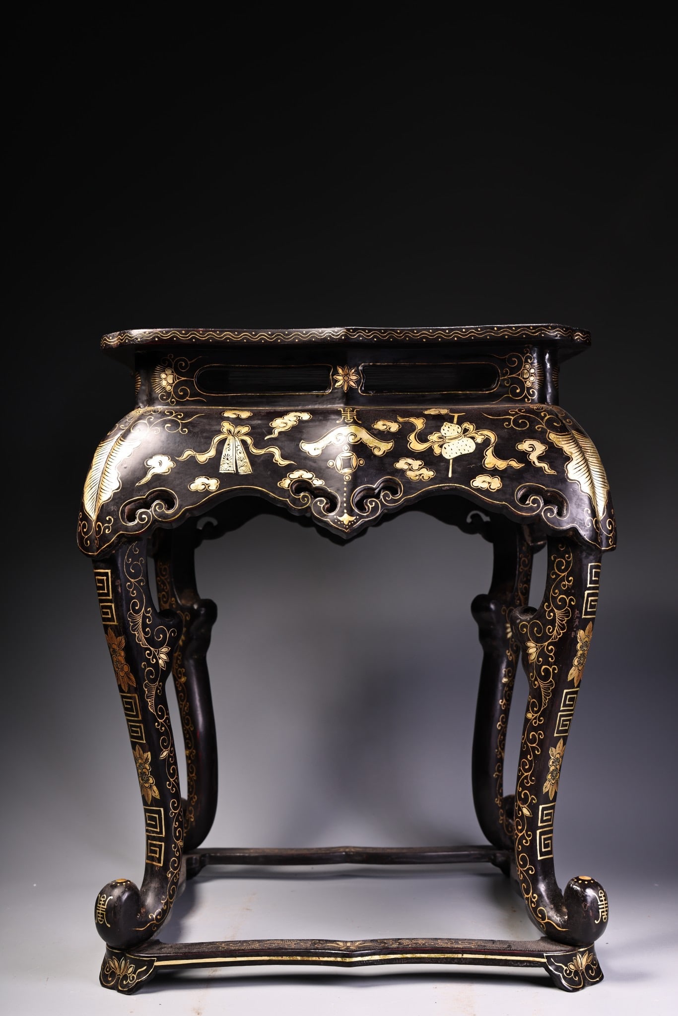 Lacquerware Gold Drawing Dragon Pattern Chair - 7