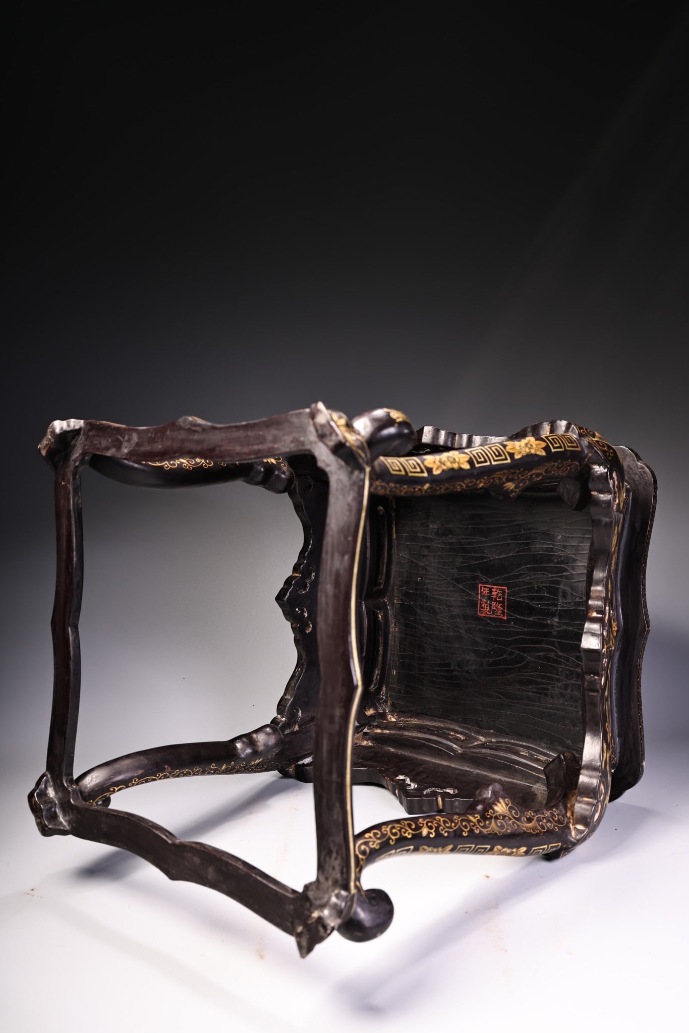 Lacquerware Gold Drawing Dragon Pattern Chair - 8