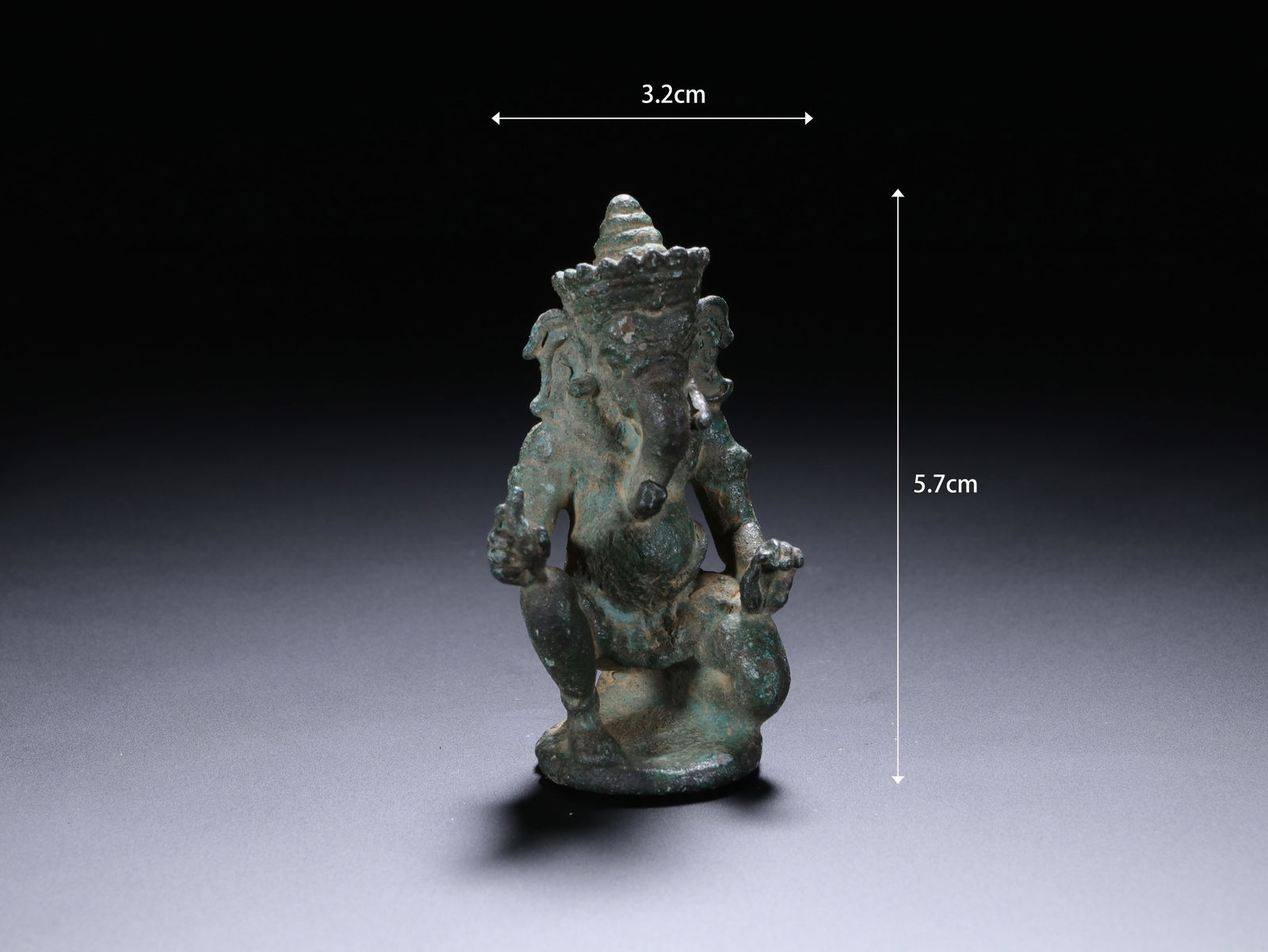 Chinese Bronze Ganesha Figure: Chinese Bronze Ganesha Figure (5.7 x 3.2cm)
