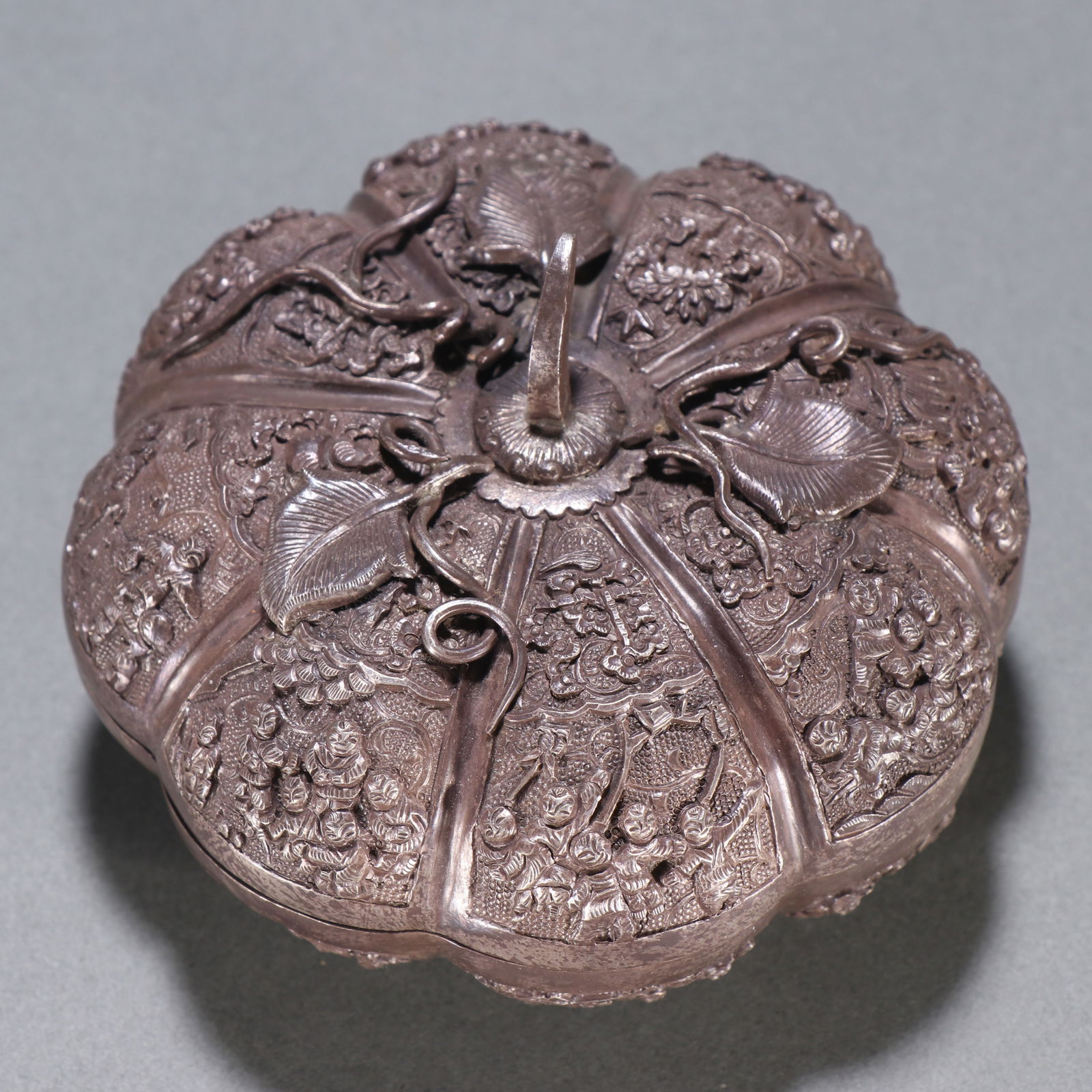 Silver Carved Playing Children Pattern Lid Box - 2