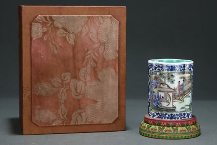 Blue and White Famille Rose Character Story Pattern Porcelain Brush Pot