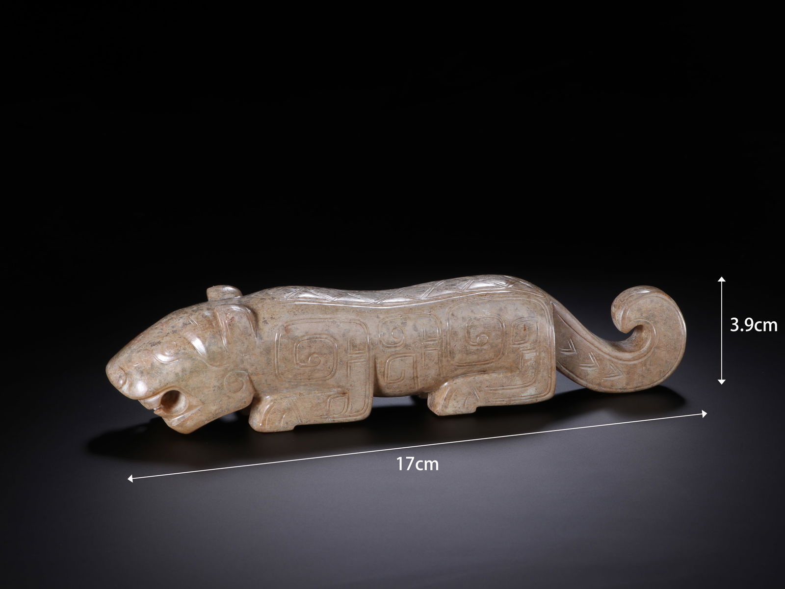 Jade Carved Tiger Shape Ornament: Jade Carved Tiger Shape Ornament (17 x 3.9cm)