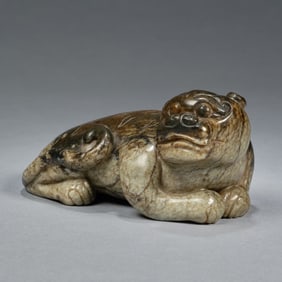 Jade Carved Beast Shape Ornament