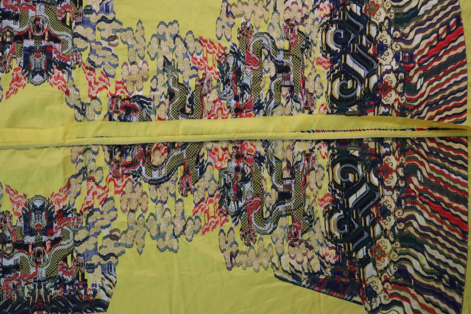 Silk Cloud and Dragon Pattern Embroidery Cloth - 12