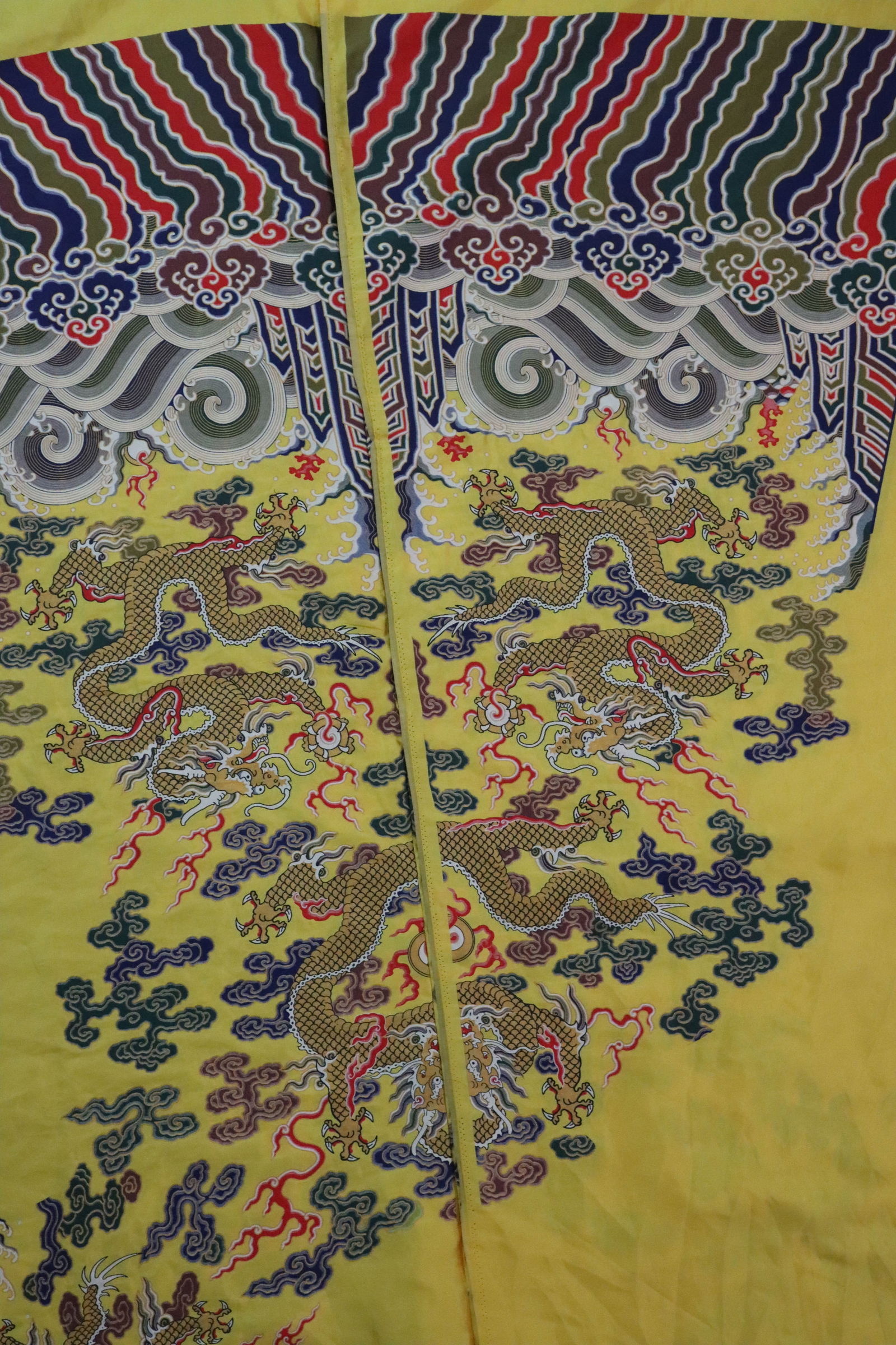 Silk Cloud and Dragon Pattern Embroidery Cloth - 16