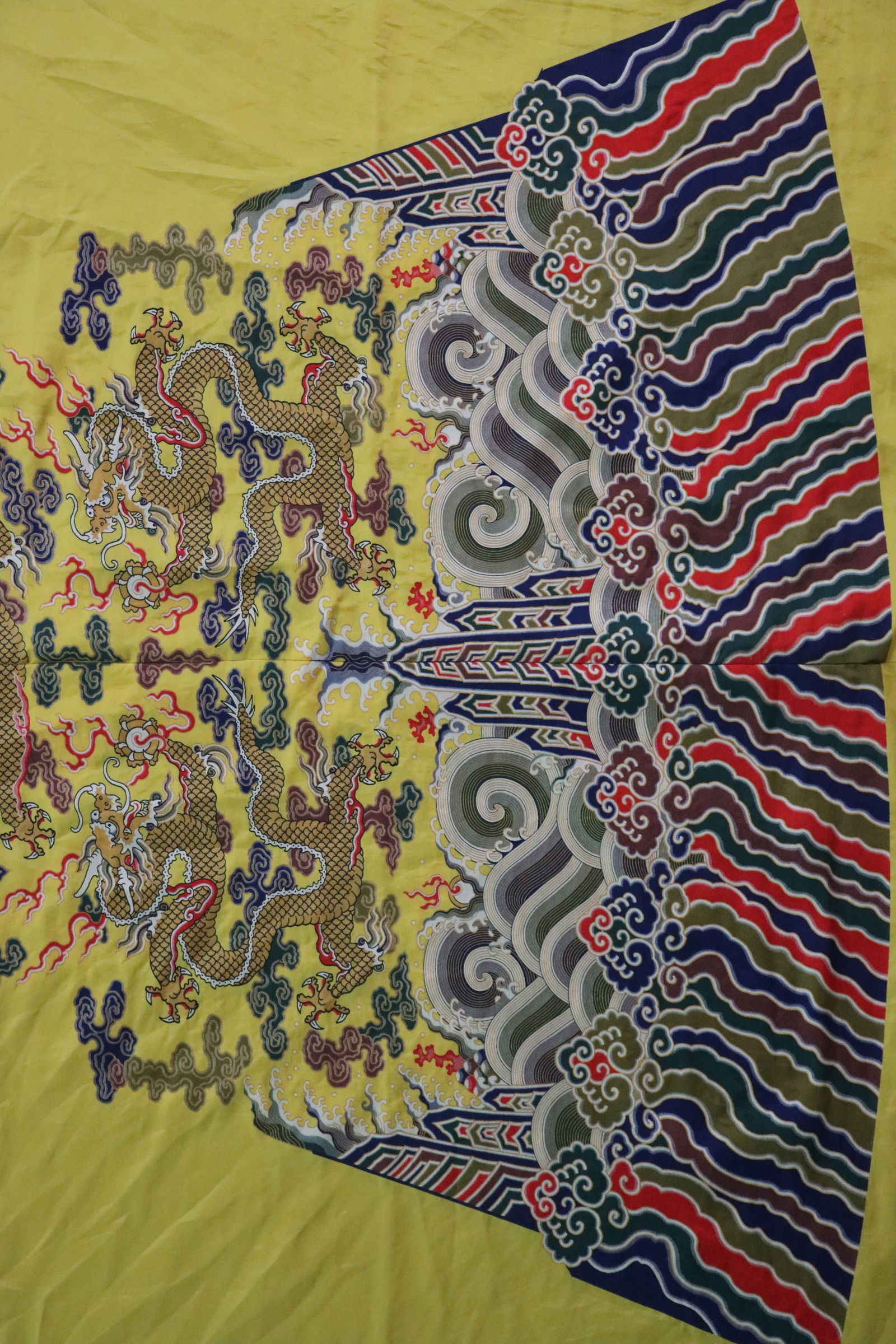 Silk Cloud and Dragon Pattern Embroidery Cloth - 5