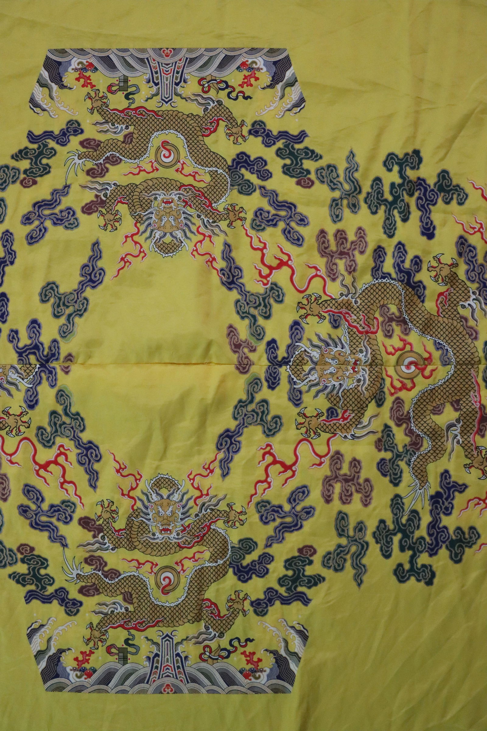 Silk Cloud and Dragon Pattern Embroidery Cloth - 6