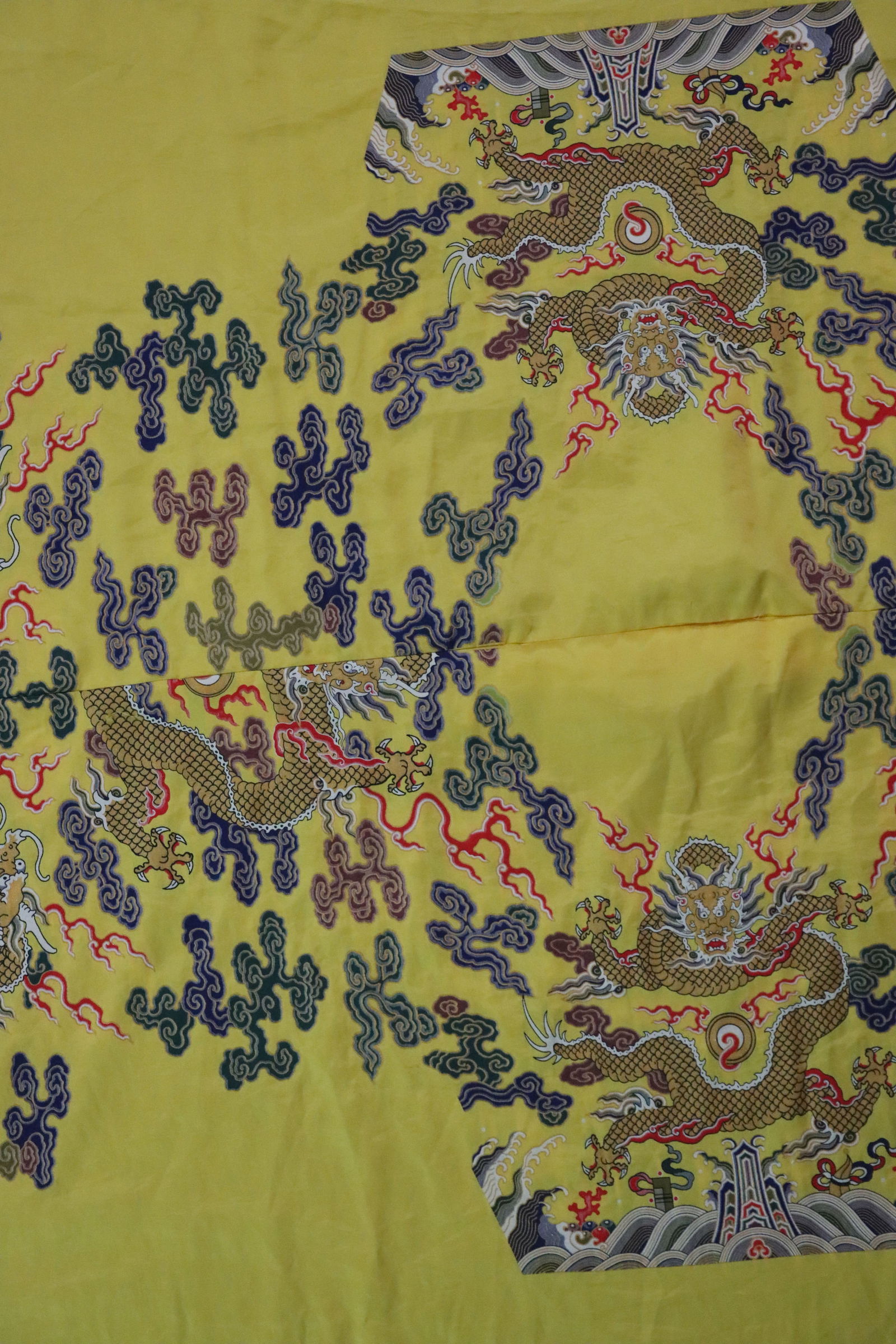 Silk Cloud and Dragon Pattern Embroidery Cloth - 8