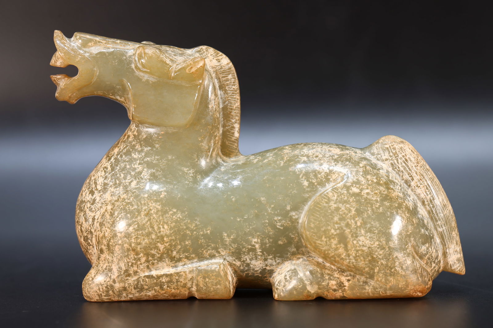 Jade Carved Horse Shape Ornament: Jade Carved Horse Shape Ornament (8.5 x 13 x 4cm)
