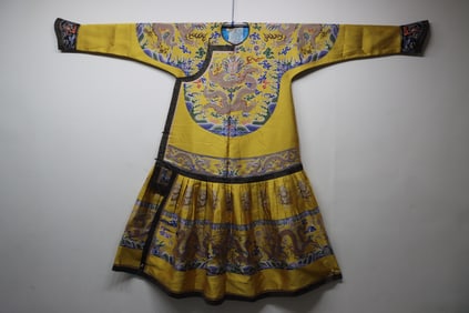 Silk Embroidery Dragon and Sea Wave Pattern Dragon Robe