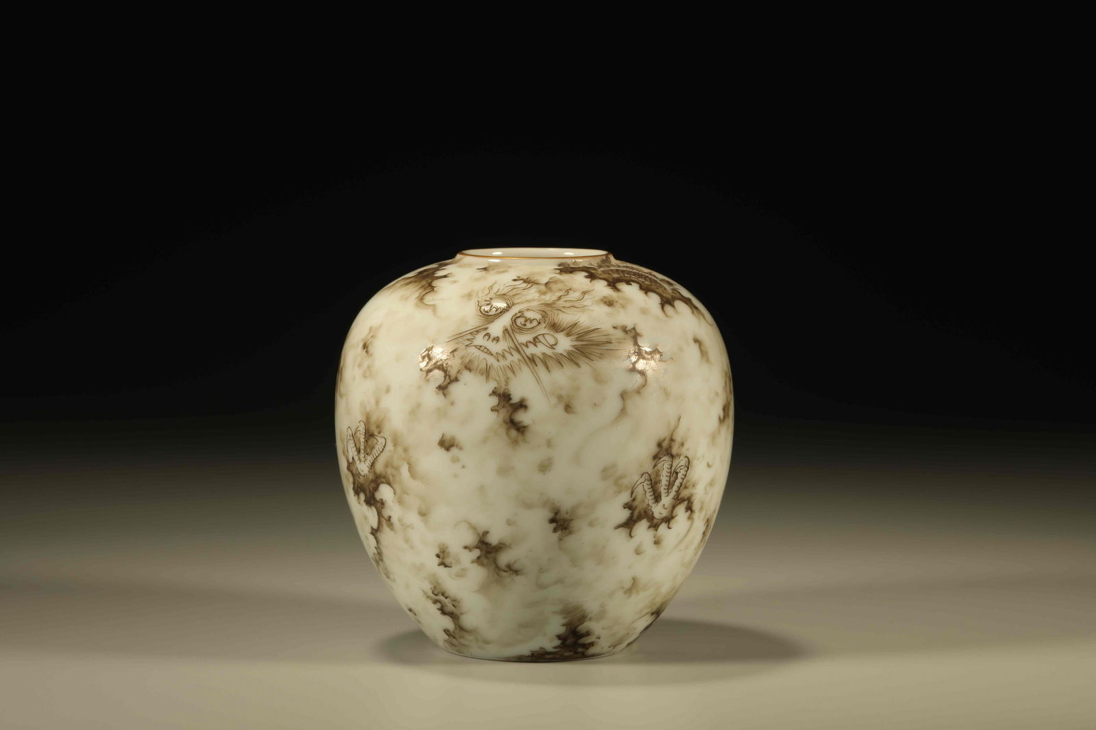 Ink Colored Dragon Pattern Porcelain Pot: Ink Colored Dragon Pattern Porcelain Pot (7.5 x 7.5cm)