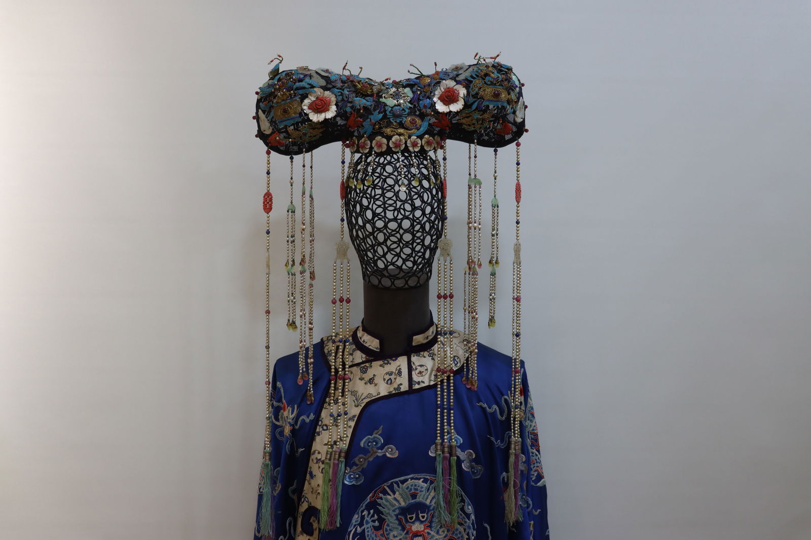 Gilt Silver Inlaid Gem Stone and Blue Enameled Carved Flower Pattern Crown: Gilt Silver Inlaid Gem Stone and Blue Enameled Carved Flower Pattern Crown (73 x 40 x 50cm)