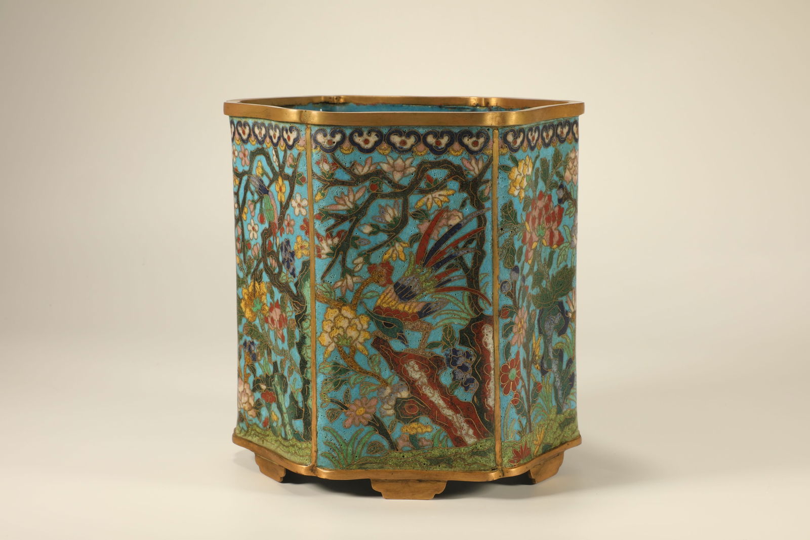 Bronze Cloisonne Carved Flower and Bird Pattern Brush Pot: Bronze Cloisonne Carved Flower and Bird Pattern Brush Pot (15 x 14cm)