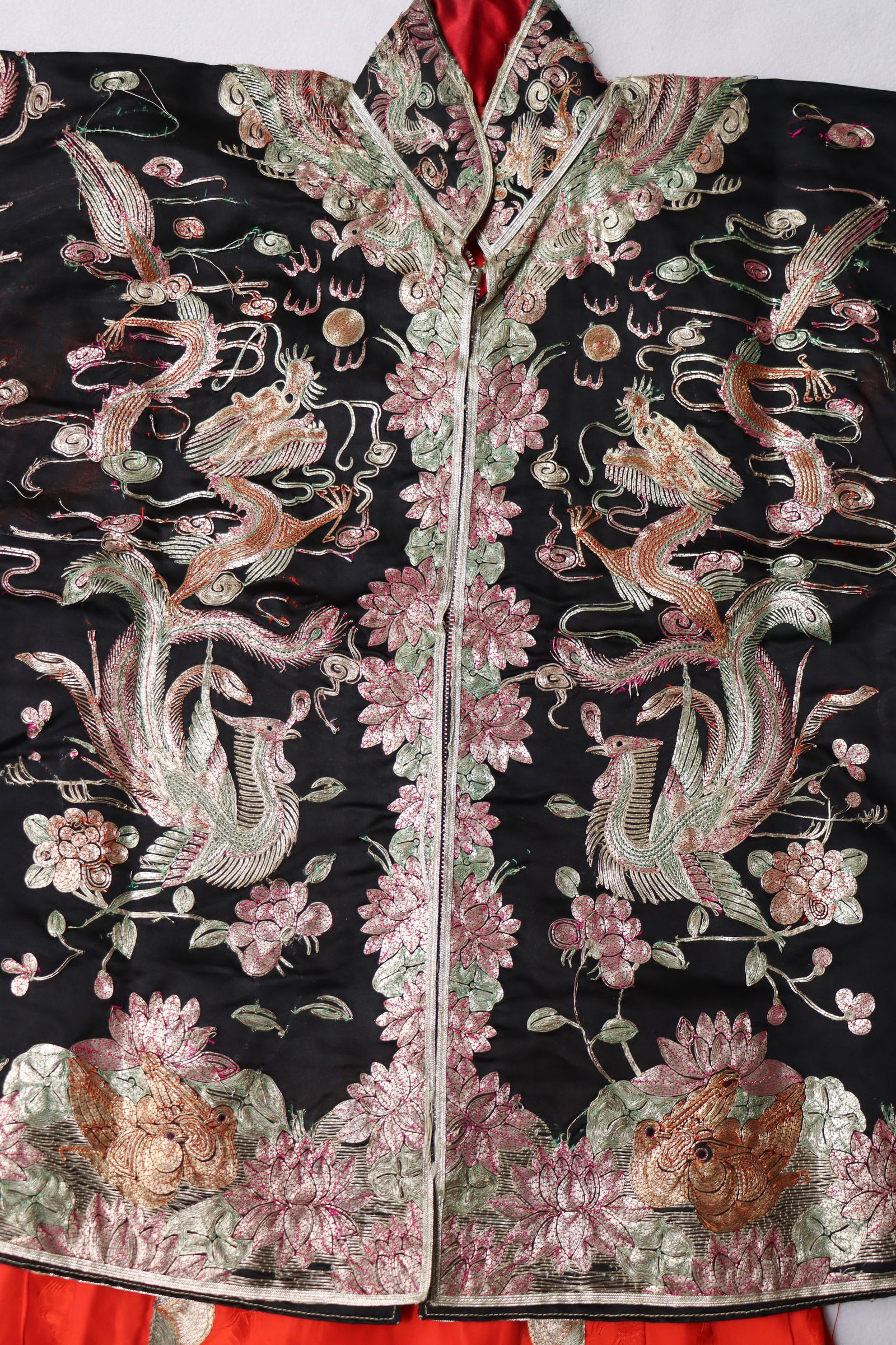 Silk Embroidery Flower and Phoenix Pattern Clothes - 4