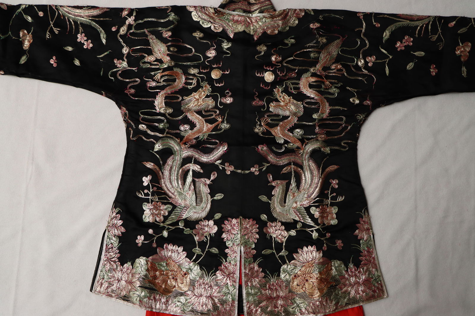 Silk Embroidery Flower and Phoenix Pattern Clothes - 7