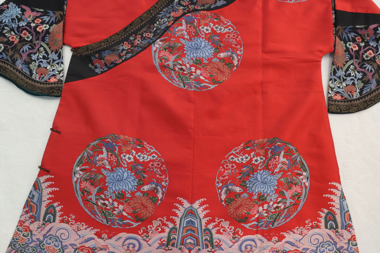 Silk Embroidery Flower Pattern Clothes - 5