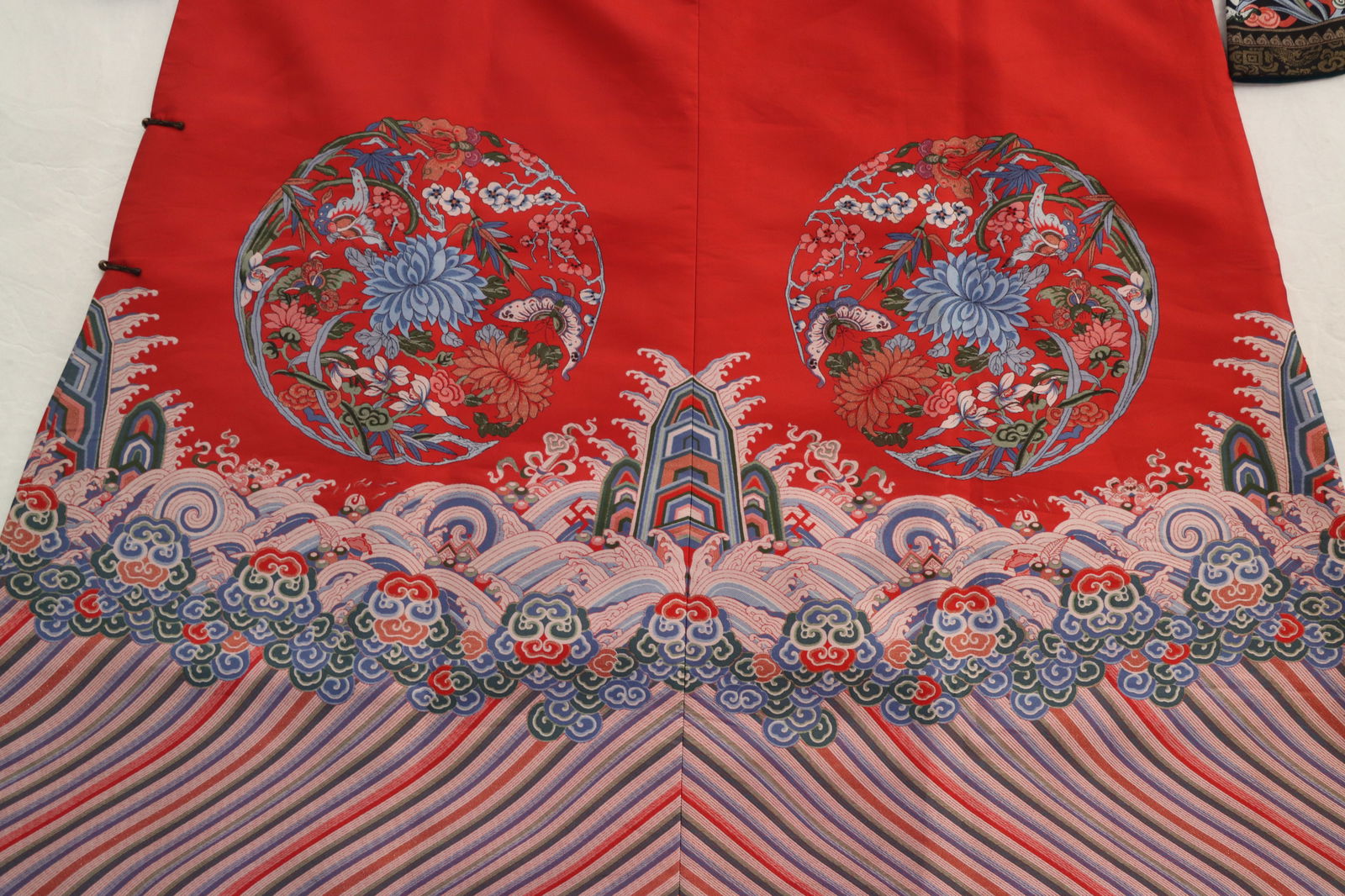 Silk Embroidery Flower Pattern Clothes - 7