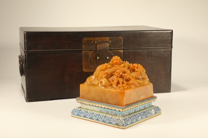 Shoushan Tianhuang Carved Dragon Shape Stone Seal