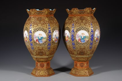 Pair of Enamel Drawing Gold Drawing Character Story Pattern Porcelain Lampshade