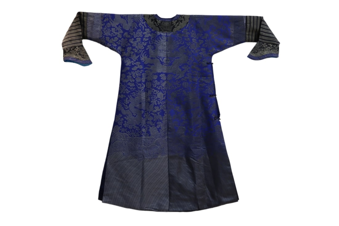 Silk Embroidery Dragon and Cloud Phoenix Pattern Dragon Robe - 2