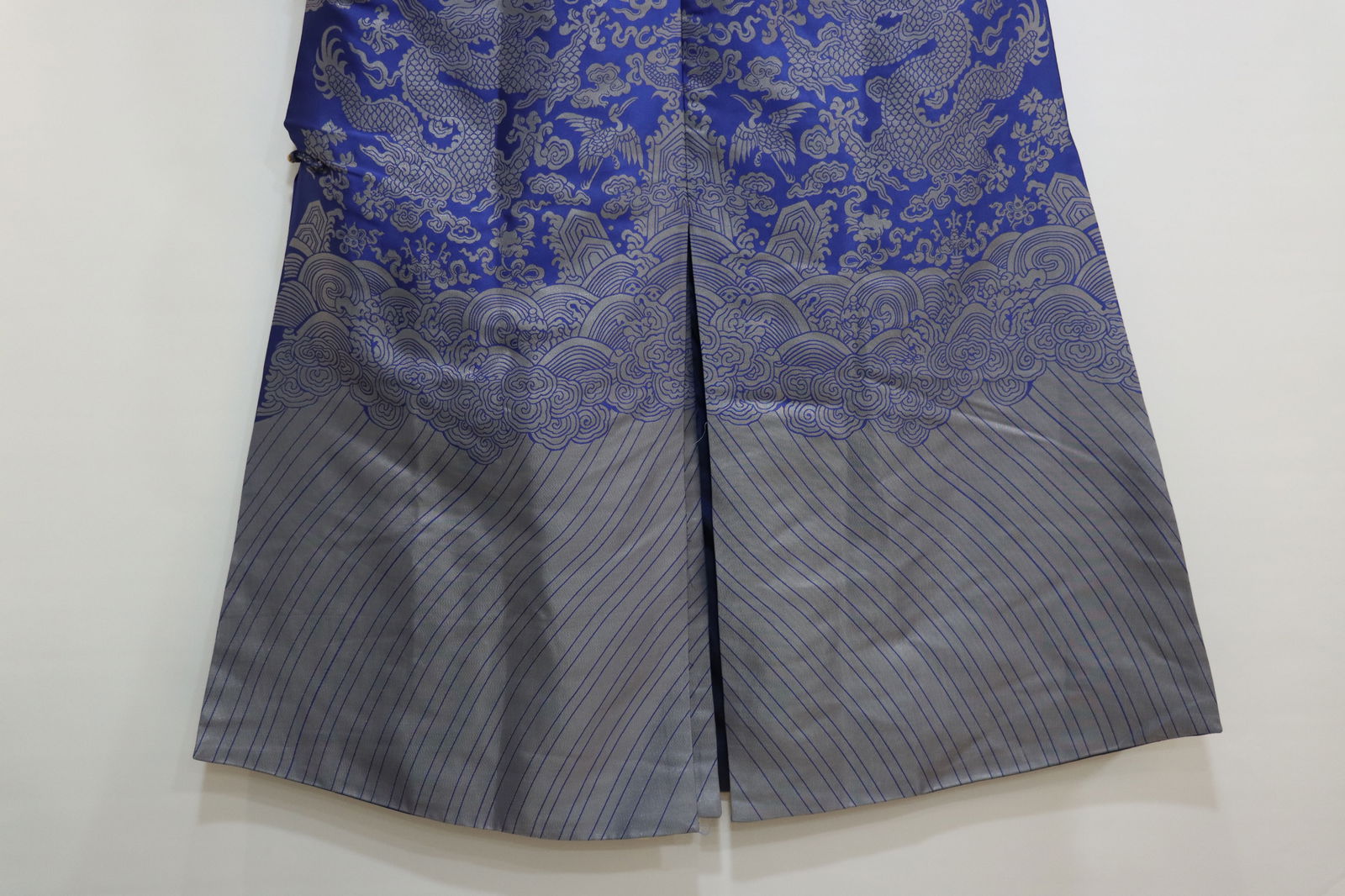 Silk Embroidery Dragon and Cloud Phoenix Pattern Dragon Robe - 5