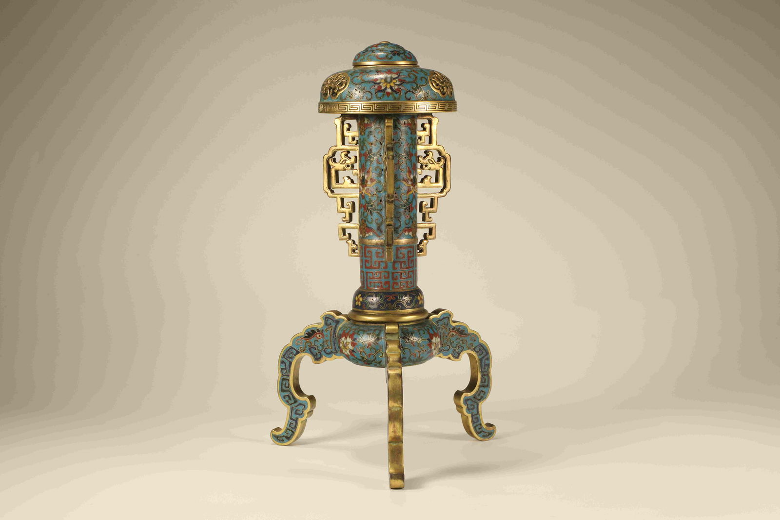 Bronze Cloisonne Carved Flower Pattern Incense Burner: Bronze Cloisonne Carved Flower Pattern Incense Burner (30 x 16cm)