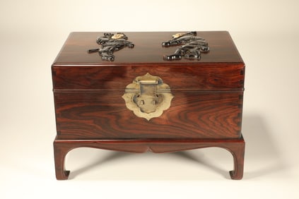 Huanghuali Wood Inlaid Red Sandalwood Carved Character Pattern Lid Box