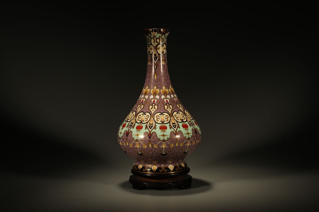 Bronze Cloisonne Carved Flower Pattern Vase: Bronze Cloisonne Carved Flower Pattern Vase (31 x 19cm)