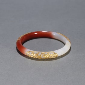 Agate Inlaid Gilt Silver Carved Flower Pattern Bangle