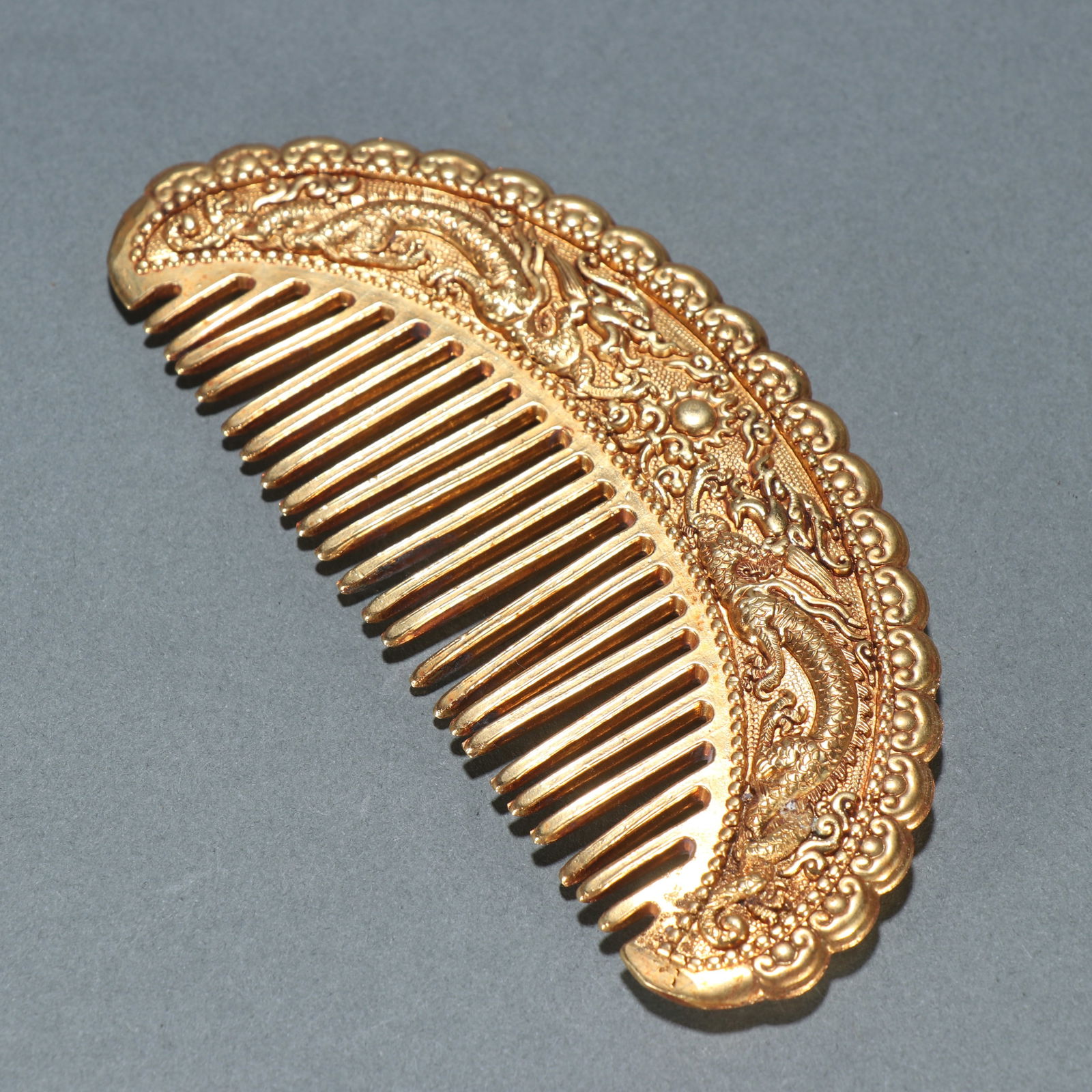 Gilt Bronze Carved Dragon Pattern Comb - 4