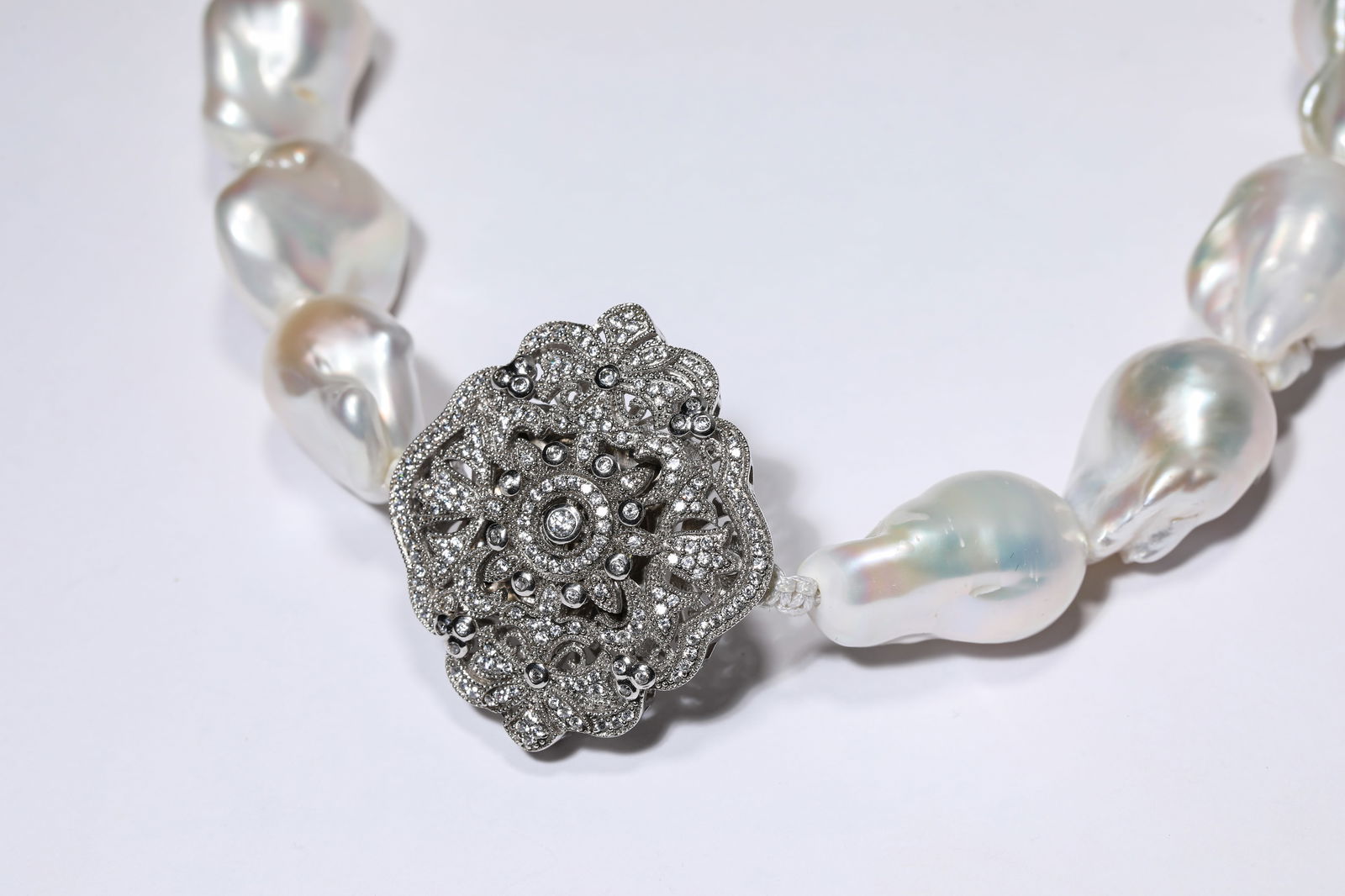 A Baroque Pearl Necklace - 3