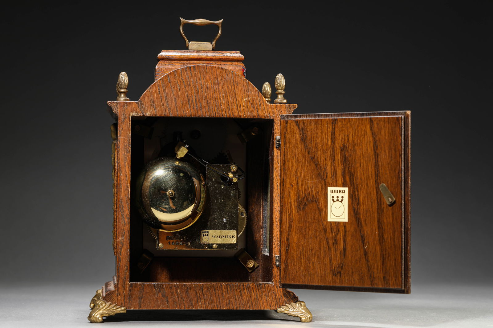 A Western Mantel Clock - 8