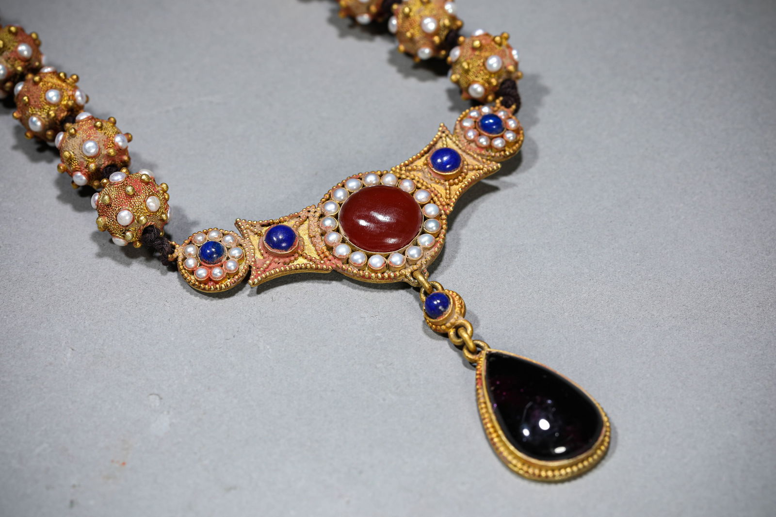 A Gilt-Silver and Gem-Set Necklace (1 of 7)