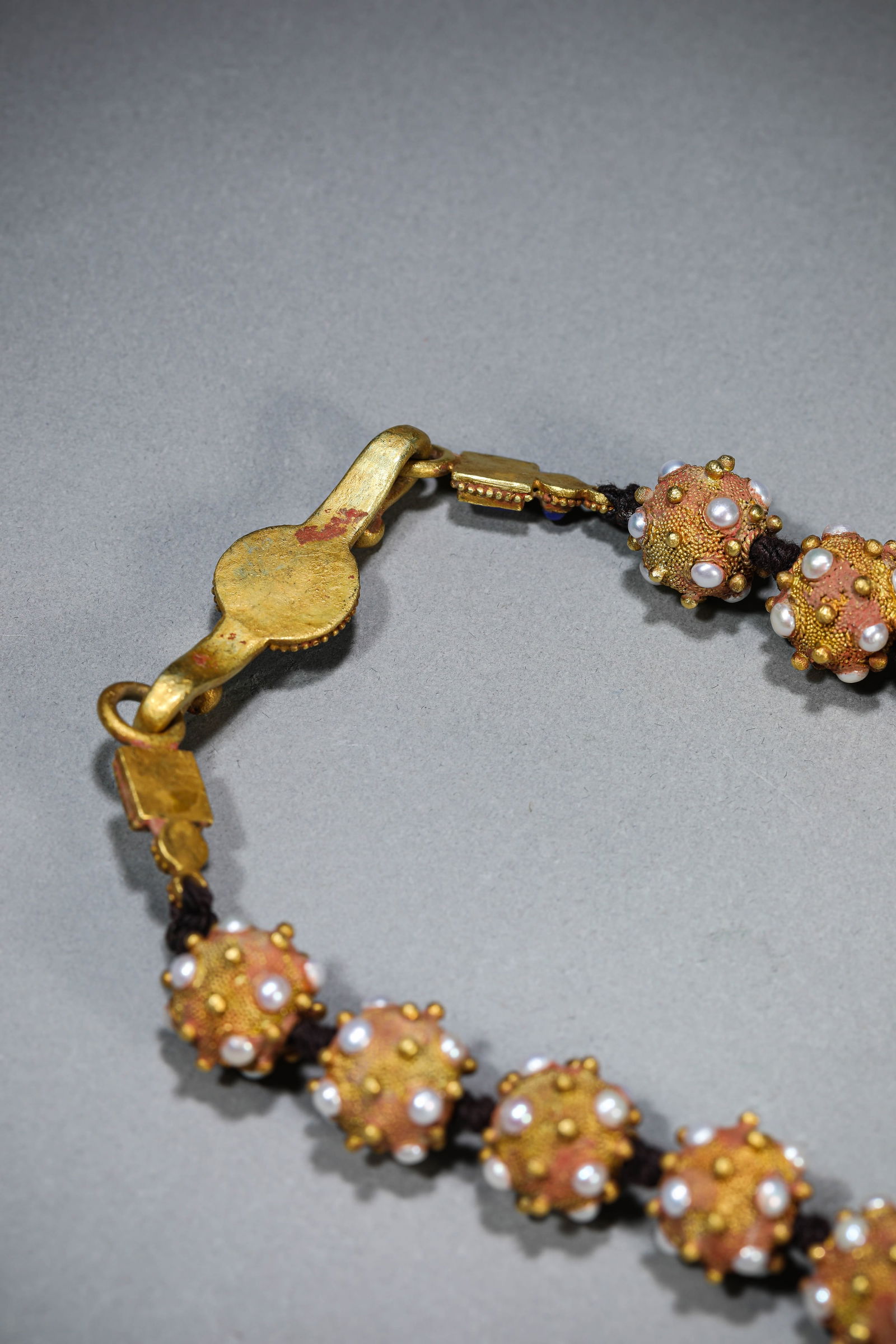 A Gilt-Silver and Gem-Set Necklace - 7