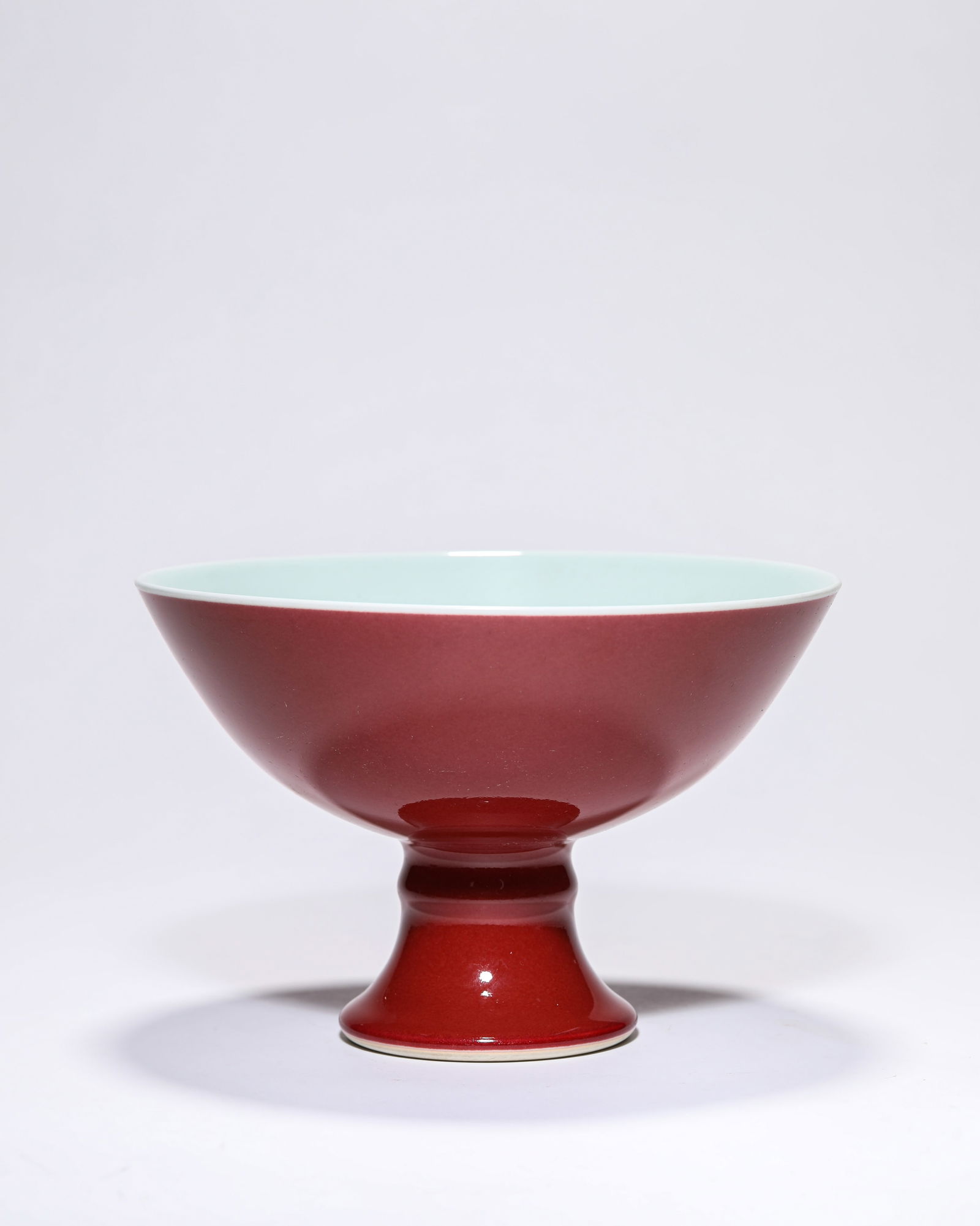 A Red-Glazed Stem Bowl: A Red-Glazed Stem Bowl (18.4 x 12.5cm)